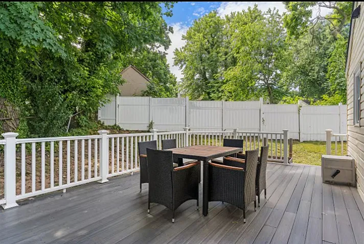 2 Burgundy Ct — Photo 18