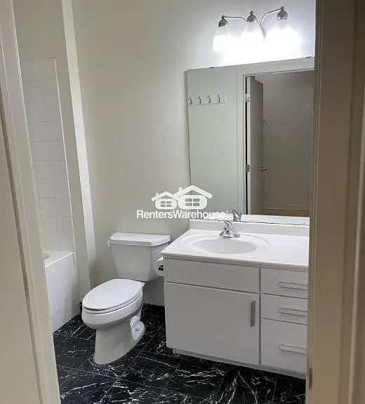 929 Portland Ave #1408 — Photo 11