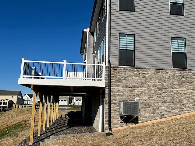 702 Juniper Ct — Photo 4