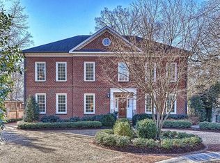 2200 Rhododendron Ct, Charlotte, NC 28205