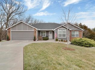 1040 Highland Ridge Dr, Manhattan, KS 66503