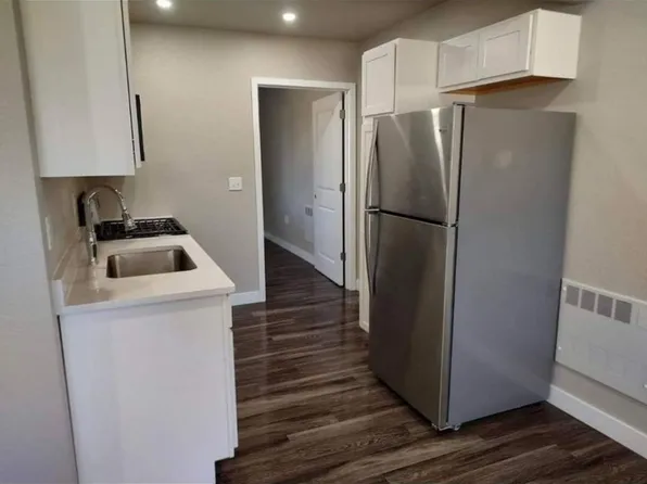 East Bremer Apartments