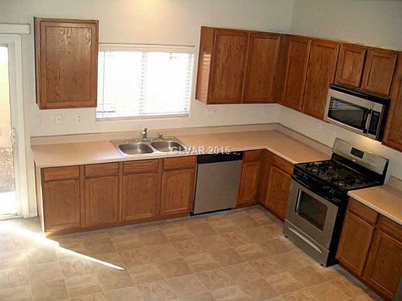 5th image of 6789 Mahogany Meadows Ave