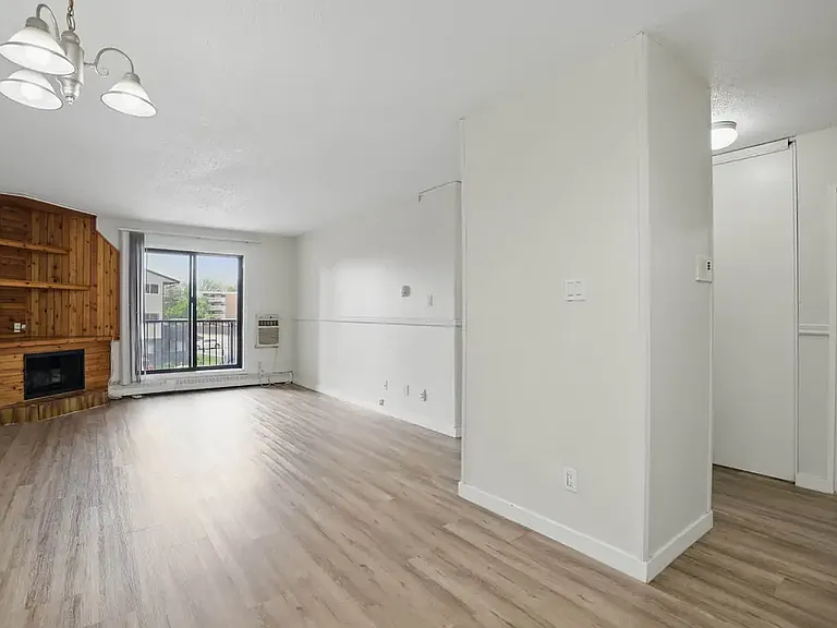 403 Pendygrasse Rd — Photo 2