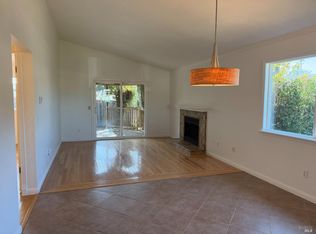 2402 College Park Cir, Santa Rosa, CA 95401