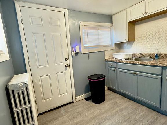 5th image of 4506 Hurley St
