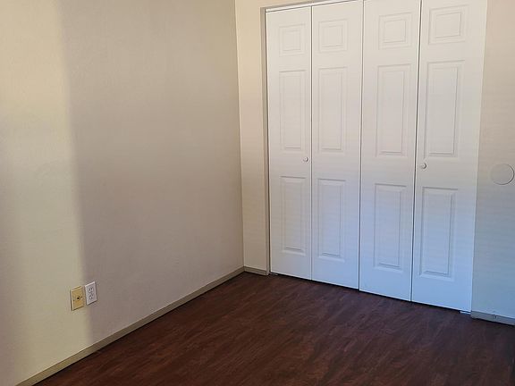 4th image of 3311 Grand Blvd