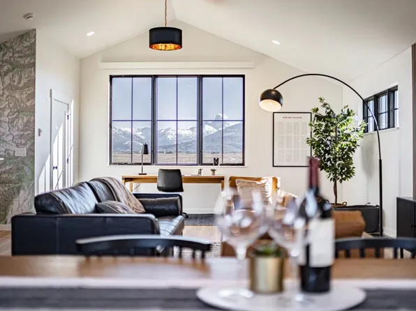 1951 Ruby Sky Loop, Driggs, ID