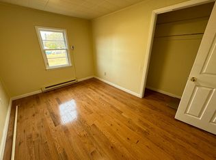 1 Michinok Dr, Coatesville, PA 19320