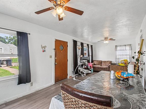 3rd image of 2021 N Page Ave