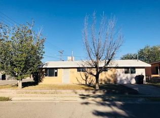 501 8th St, Anthony, TX 79821