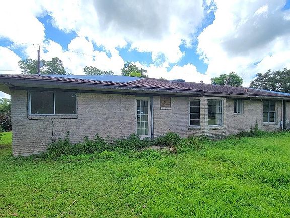 2nd image of 419 Lee Ave