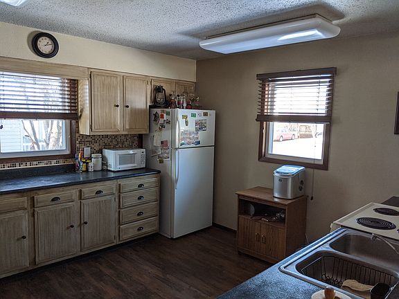 5th image of 134 Brule St