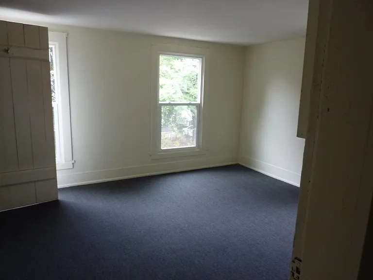 121 Fayette St — Photo 7