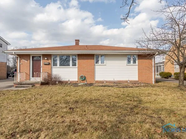 2418 Hiddenbrook Dr, Toledo, OH 43613