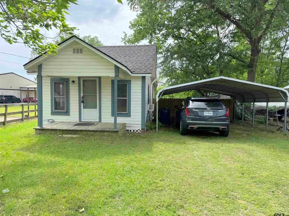 708 S Walnut St, Winnsboro, TX 75494