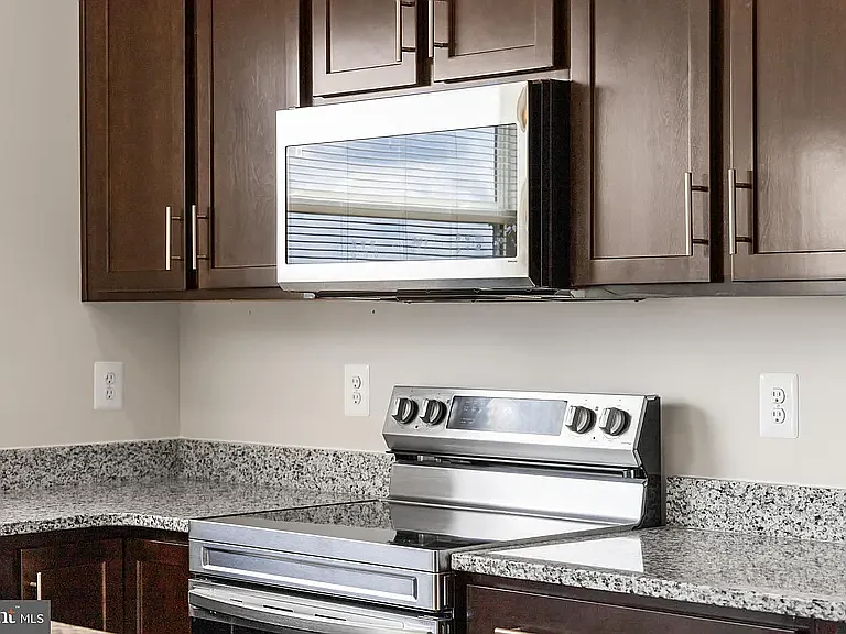 47 Elmiraj Ct — Photo 6