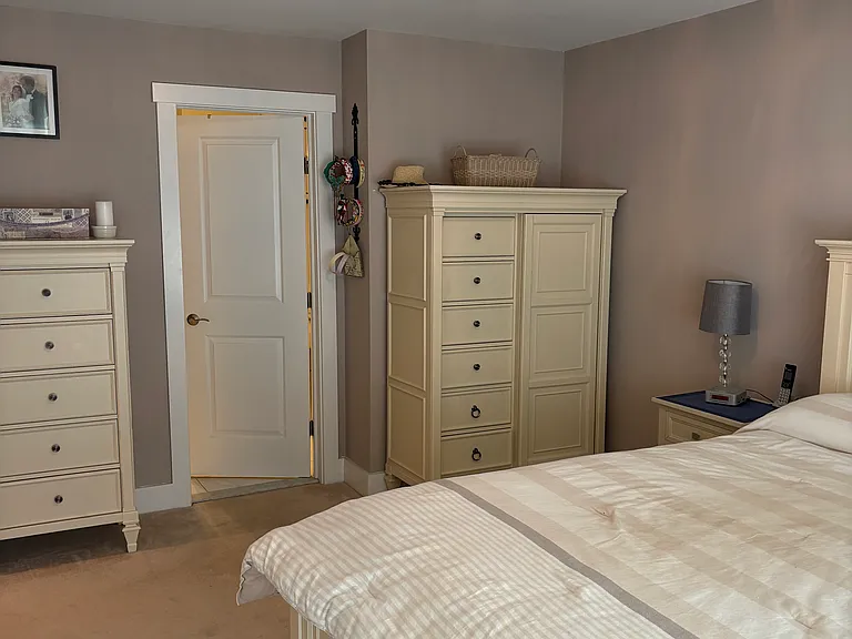 3205 Bluffs Dr S — Photo 20