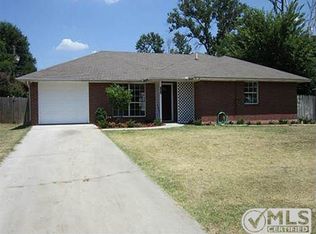 157 Mountain View Dr, Azle, TX 76020