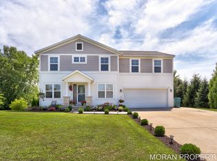 7358 Pine Valley Dr, Allendale, MI 49401