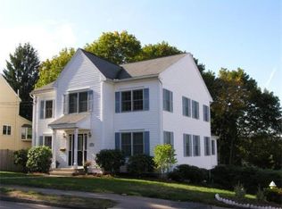 199 Hunnewell St, Needham, MA 02494