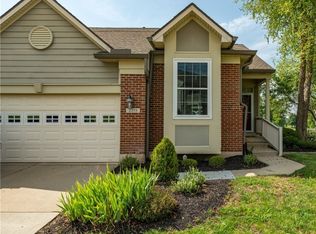 2775 Double Eagle Dr, Dayton, OH 45431