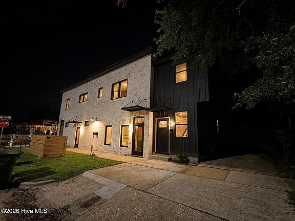4th image of 1202 Chestnut Street