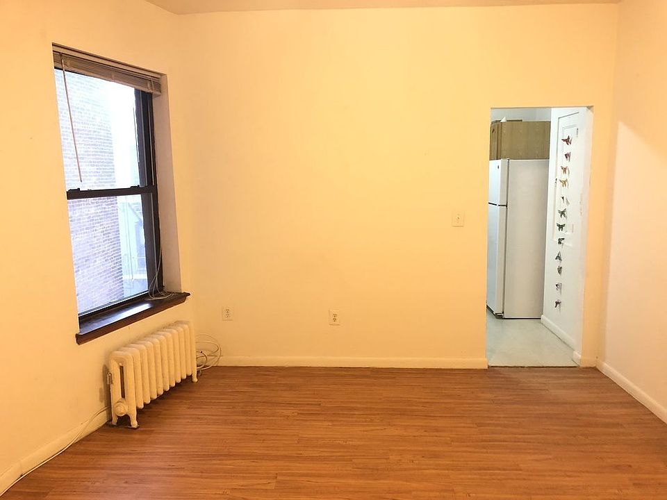 1st image of 3153 34th St