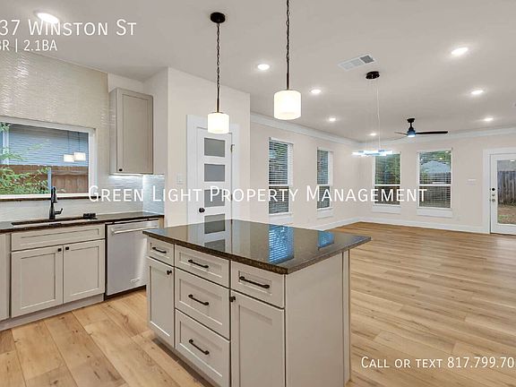 5th image of 837 Winston St