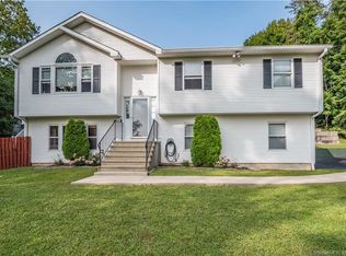 66 E St, Derby, CT 06418