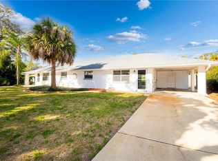 5525 Queens Ln, New Port Richey, FL 34652