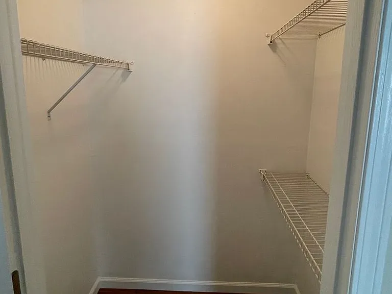 215 W 3rd St #1 — Photo 7