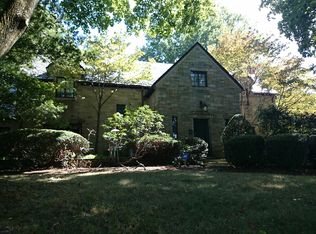 100 Grayfield Ave, West Roxbury, MA 02132