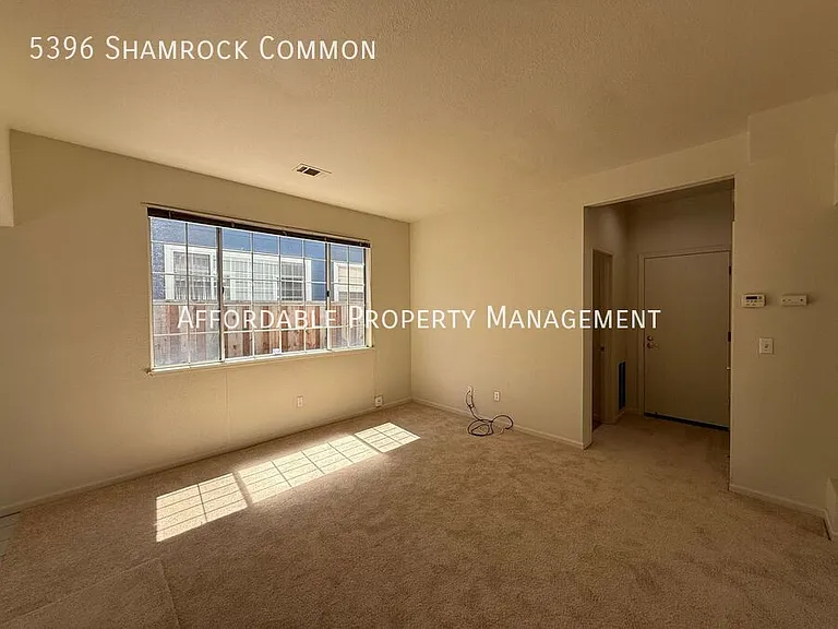 5396 Shamrock Cmn — Photo 13