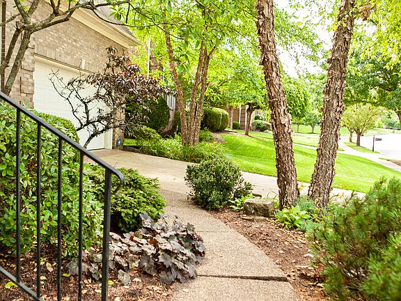 4th image of 3309 Brighton Place Dr