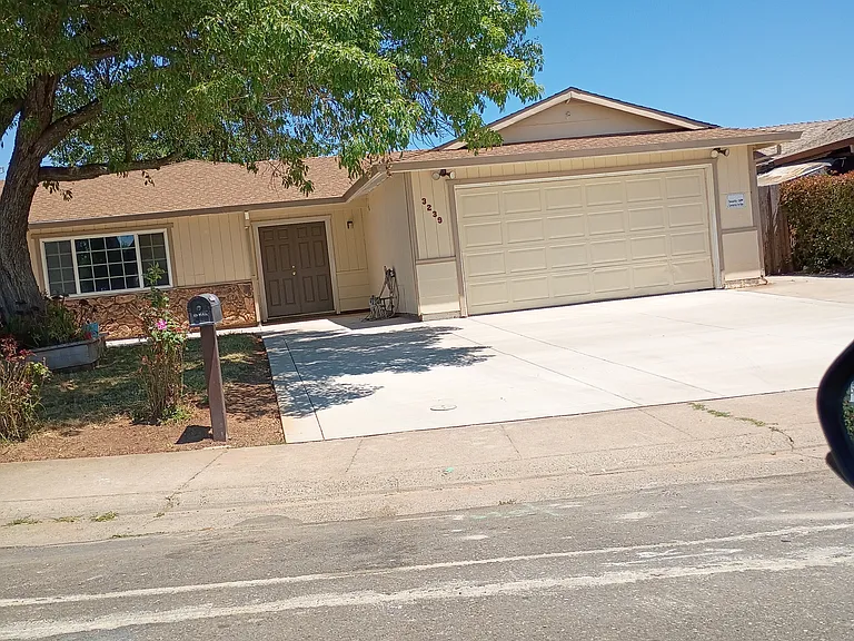 3239 Nosler Ct — Photo 2