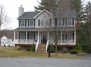 27 Penny Ln, Otisville, NY 10963