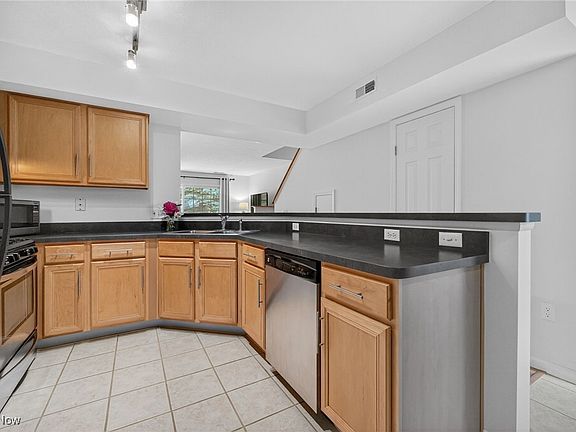 2nd image of 15496 Shaleside Ct