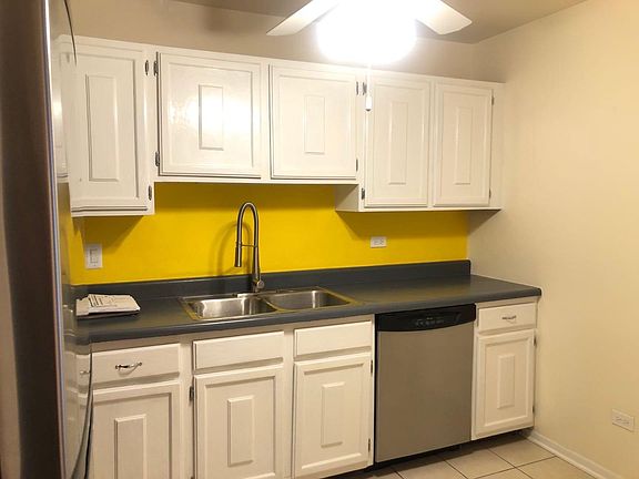 4th image of 433 E Osage Ln #13-2B