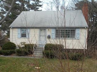 222 Hartford Ave, Bellingham, MA 02019