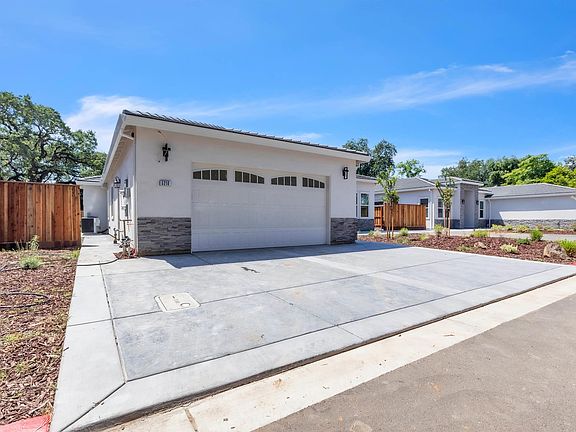 2nd image of 5210 Shirehills Ln