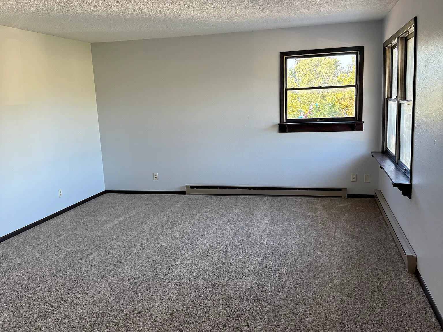2 bed, 960 sqft, $1,000 — Photo 2
