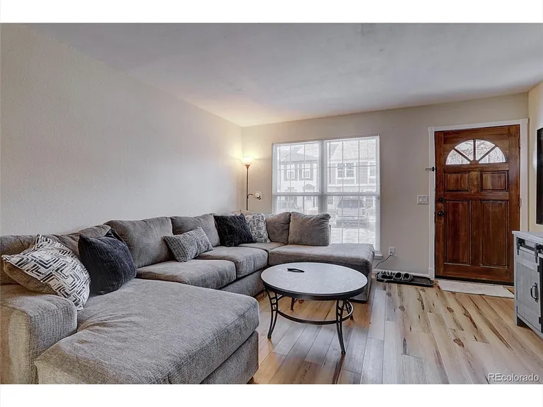 1662 S Blackhawk Way #D — Photo 7