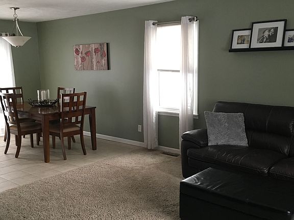 4th image of 242 W 18th St