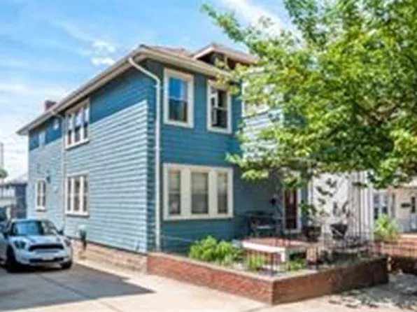 22 Fairfax St #2, Somerville, MA 02144