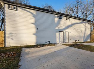 1894 Dollywright St, Houston, TX 77088