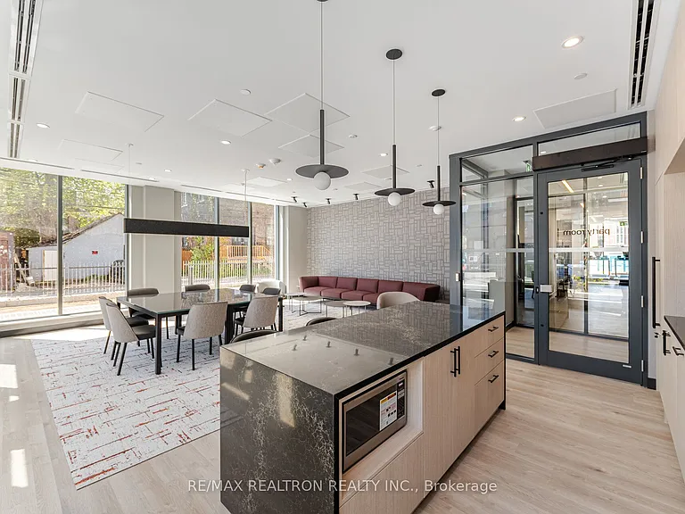 664 Spadina Ave #509 — Photo 22