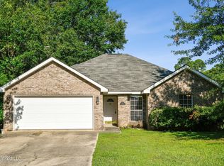 711 S Hill Ct, Biloxi, MS 39532