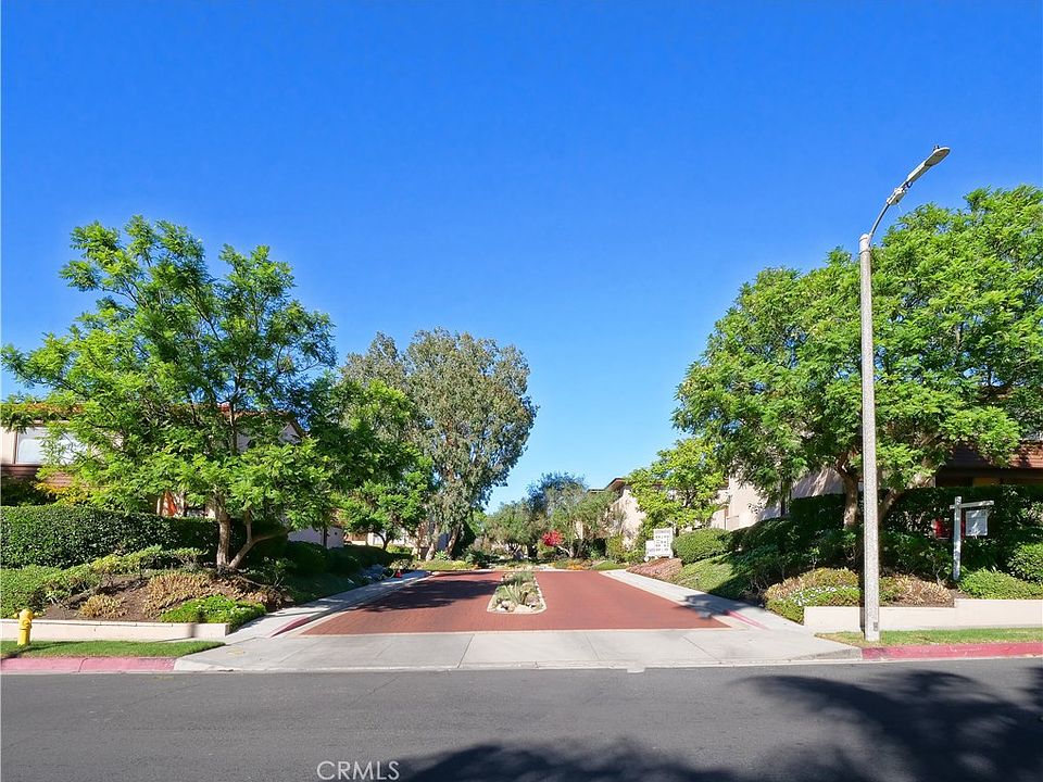 1st image of 5921 Armaga Spring Rd Unit E