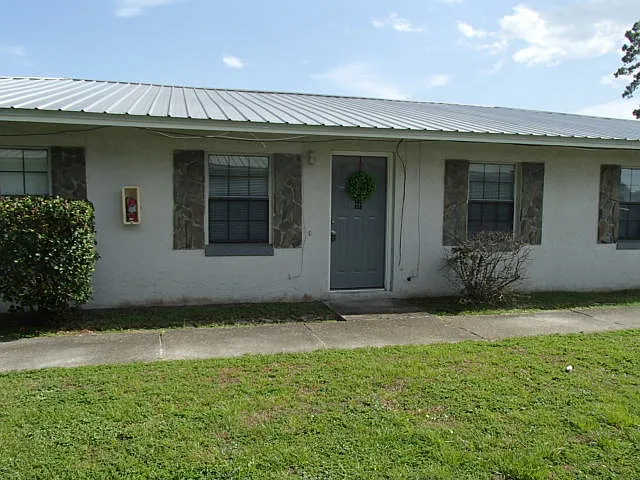2503 Minnesota Ave — Photo 2